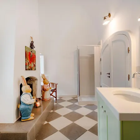 1855 Apartment