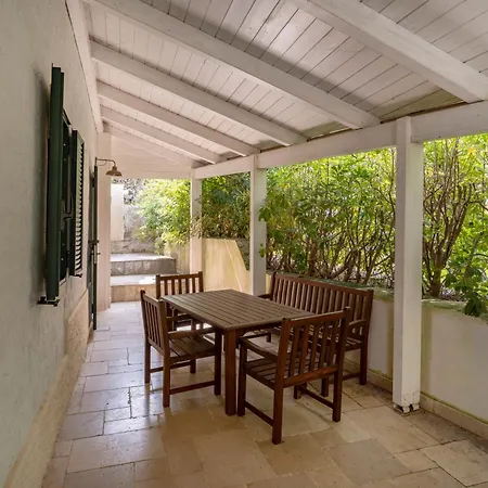 1855 アパート